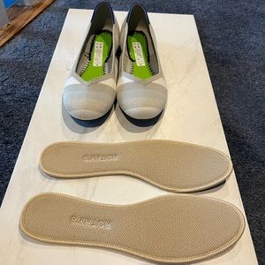 Rothy’s Golden Big Stripe Flats 9